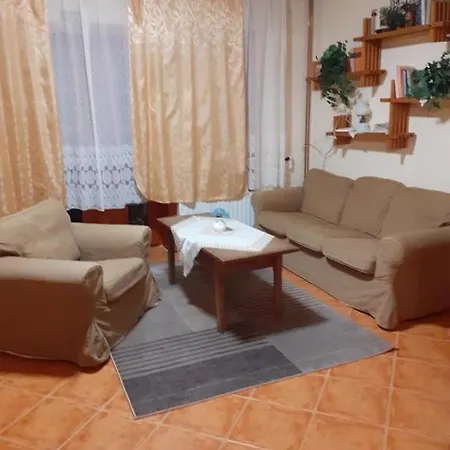 Vadregeny Vendeghaz Guest house Vamosmikola