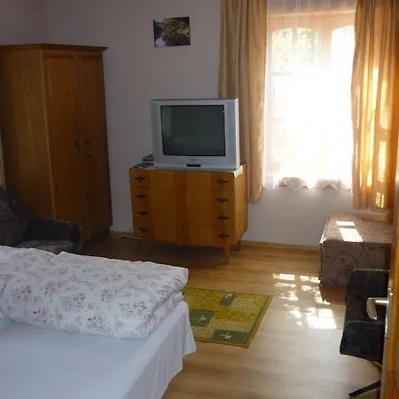 Vadregeny Vendeghaz Vámosmikola